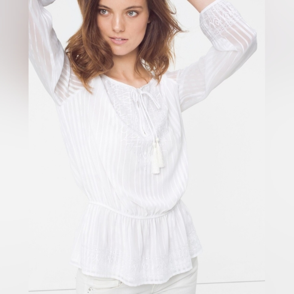 White House Black Market white embroidered blouse size 2